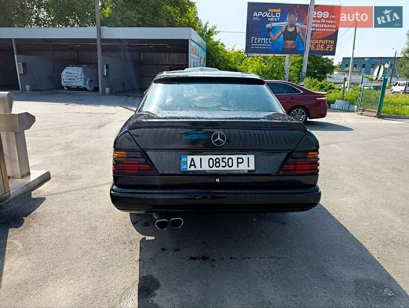 Седан Mercedes-Benz E-Class 1988 в Белой Церкви