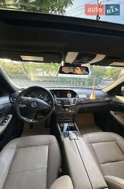 Седан Mercedes-Benz E-Class 2012 в 