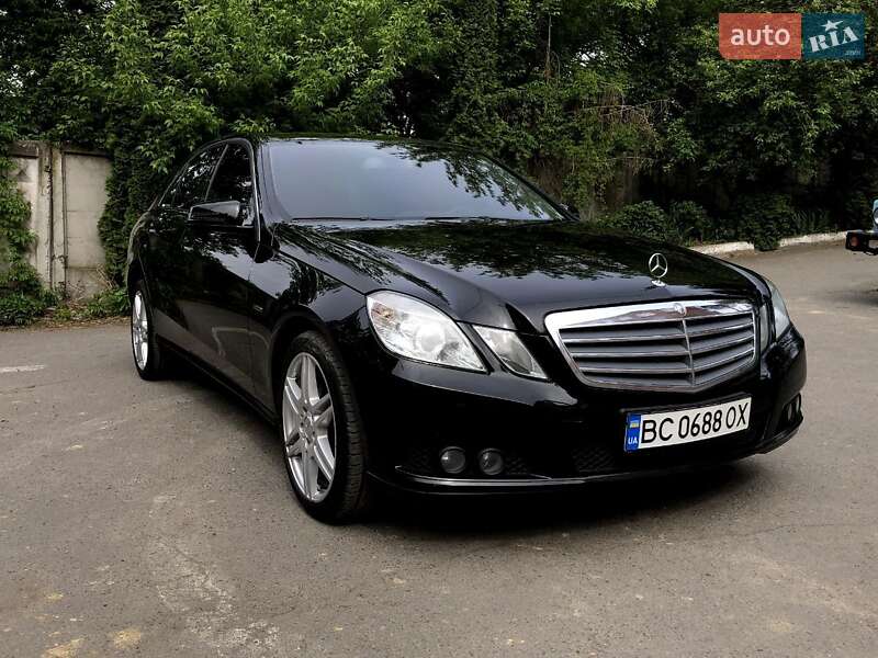 Mercedes-Benz E-Class 2010