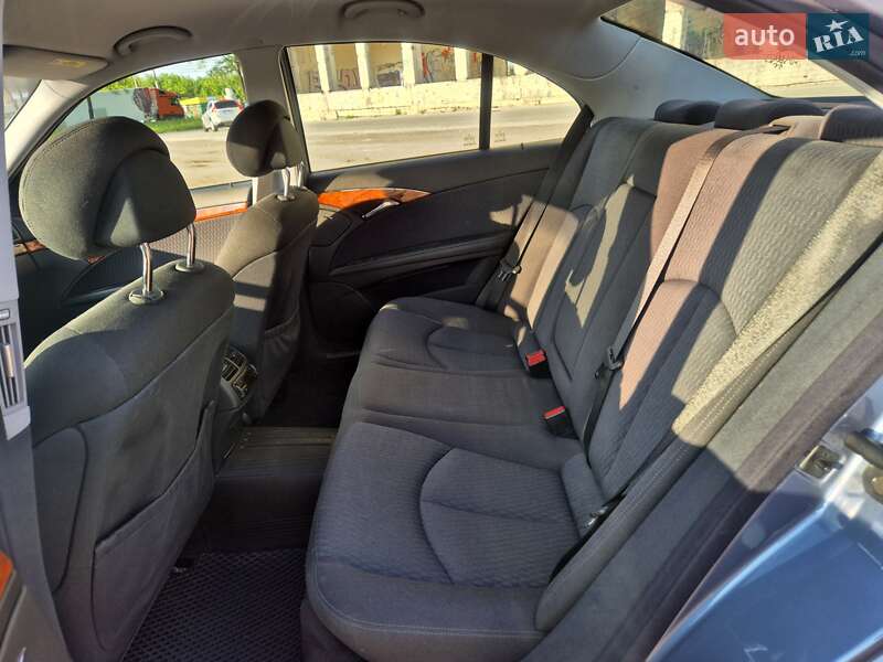 Седан Mercedes-Benz E-Class 2004 в Тернополе