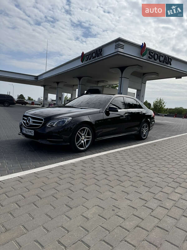 Седан Mercedes-Benz E-Class 2013 в Одесі