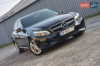 Седан Mercedes-Benz E-Class 2010 в Рокитном