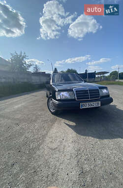 Седан Mercedes-Benz E-Class 1993 в Тернополі