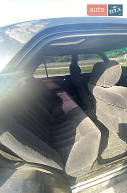 Седан Mercedes-Benz E-Class 1993 в 