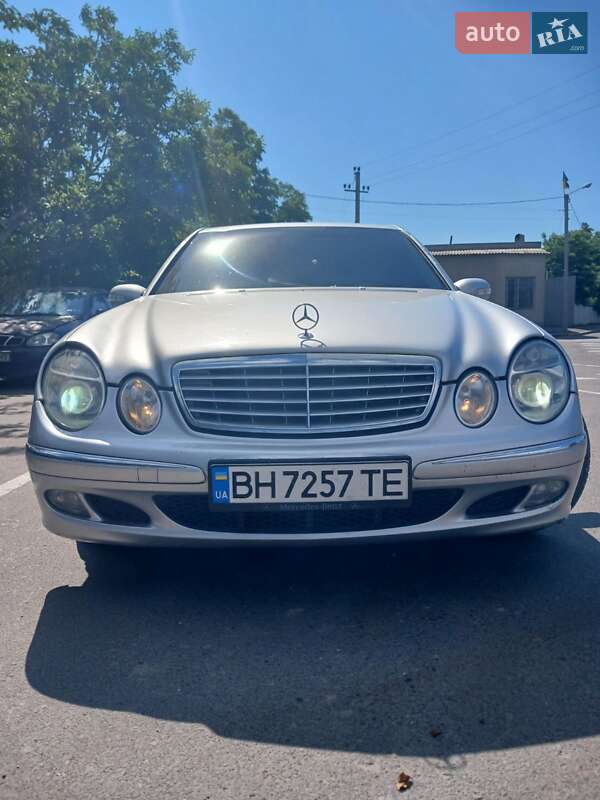 Седан Mercedes-Benz E-Class 2002 в Ізмаїлі