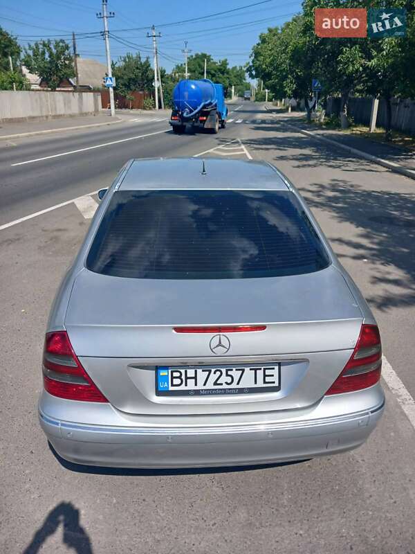 Седан Mercedes-Benz E-Class 2002 в Ізмаїлі