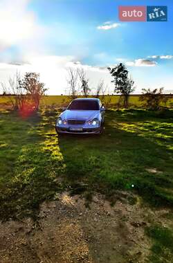 Седан Mercedes-Benz E-Class 2002 в Ізмаїлі