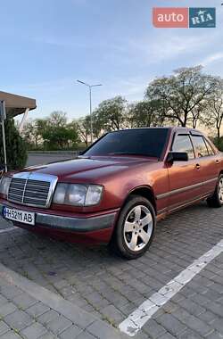Седан Mercedes-Benz E-Class 1989 в Одесі