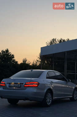 Седан Mercedes-Benz E-Class 2010 в 