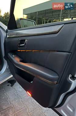 Седан Mercedes-Benz E-Class 2010 в 