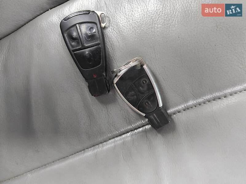 Седан Mercedes-Benz E-Class 1999 в Днепре