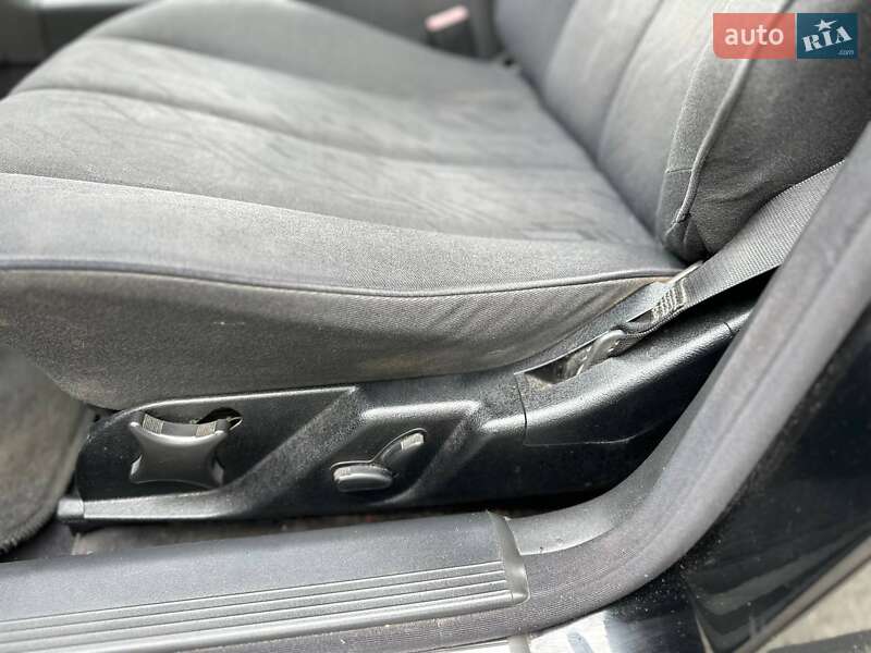 Седан Mercedes-Benz E-Class 2002 в Ірпені фото 11 Седан Mercedes-Benz E-Class 2002 в Ірпені