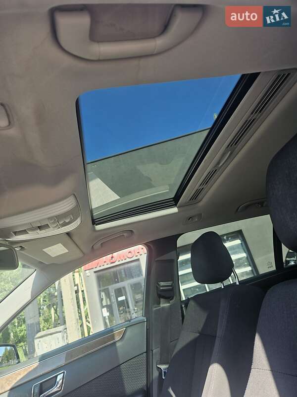 Универсал Mercedes-Benz E-Class 2011 в Львове