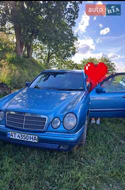 Седан Mercedes-Benz E-Class 1999 в 