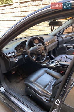 Седан Mercedes-Benz E-Class 2011 в 