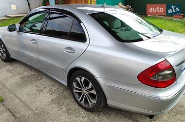 Седан Mercedes-Benz E-Class 2007 в Чернівцях