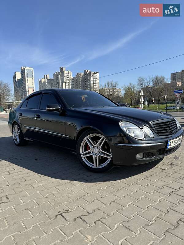 Mercedes-Benz E-Class 2004
