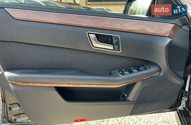 Седан Mercedes-Benz E-Class 2012 в 