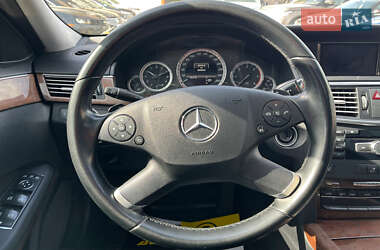 Седан Mercedes-Benz E-Class 2012 в 