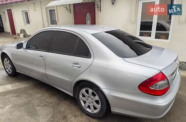 Седан Mercedes-Benz E-Class 2007 в Чернівцях