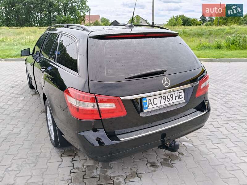 Універсал Mercedes-Benz E-Class 2010 в Луцьку