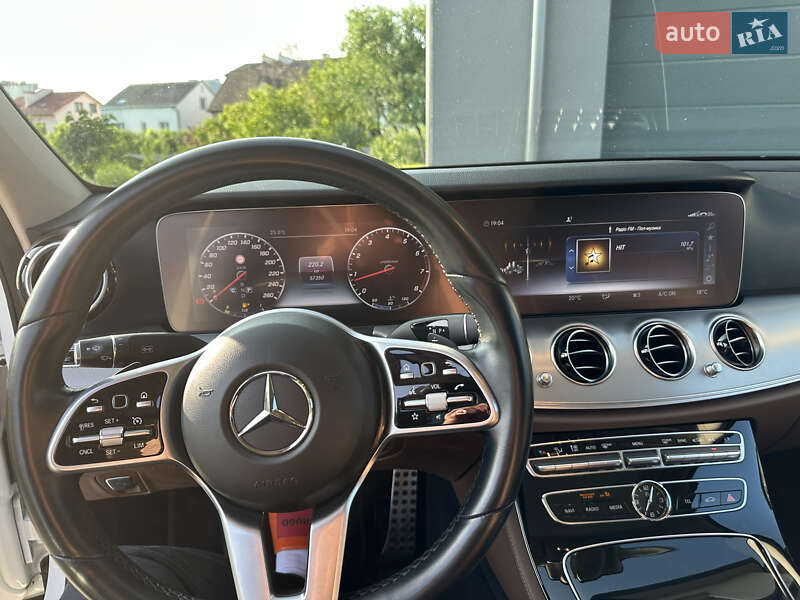 Седан Mercedes-Benz E-Class 2018 в Львові фото 21 Седан Mercedes-Benz E-Class 2018 в Львові