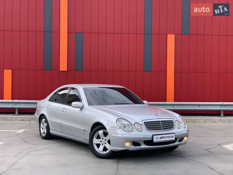 Mercedes-Benz E-Class 2002