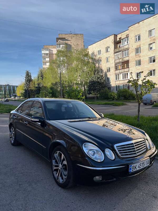 Mercedes-Benz E-Class 2002
