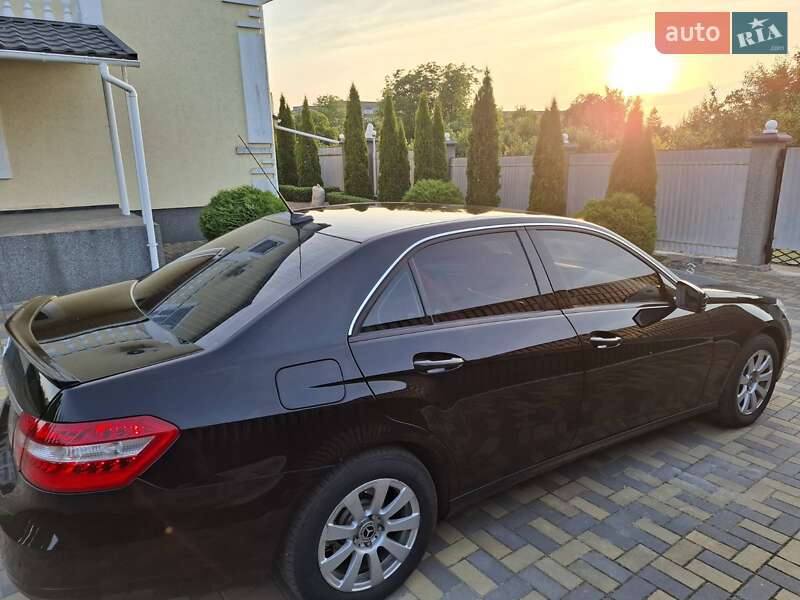 Седан Mercedes-Benz E-Class 2011 в Изяславе фото 18 Седан Mercedes-Benz E-Class 2011 в Изяславе