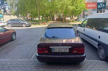 Седан Mercedes-Benz E-Class 1998 в Тернополі