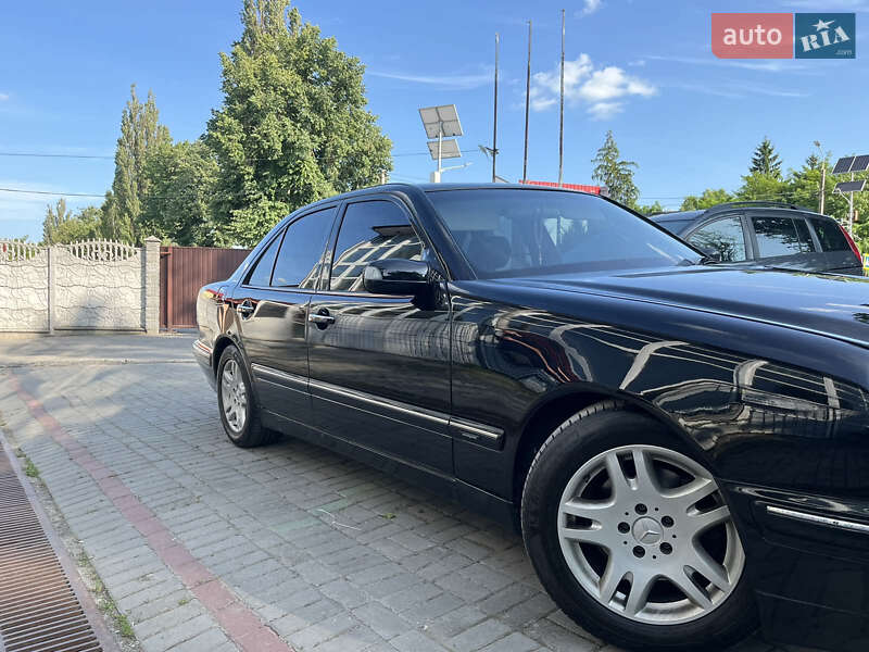 Седан Mercedes-Benz E-Class 2001 в Хмельницком
