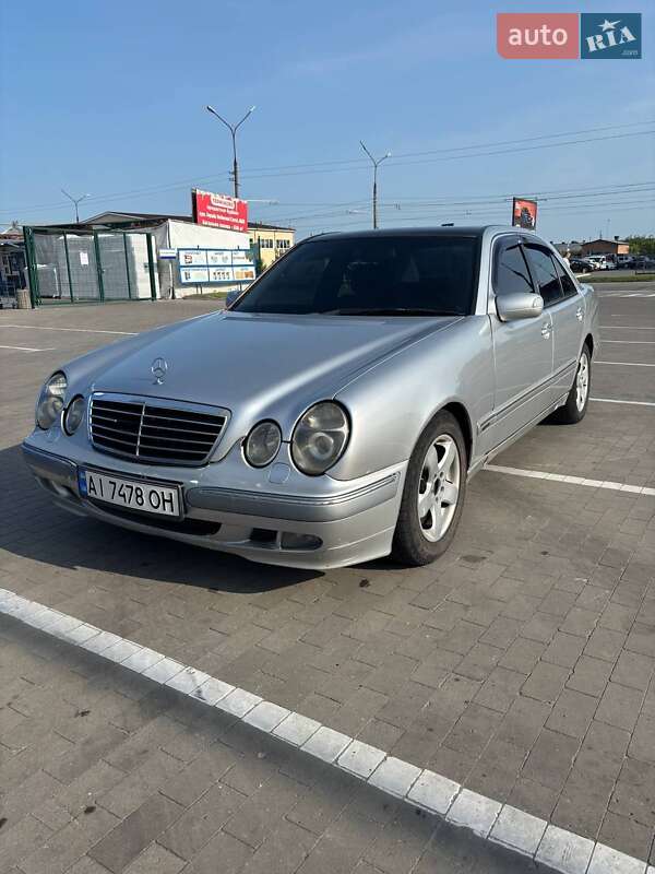 Mercedes-Benz E-Class 2000