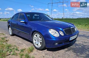 Седан Mercedes-Benz E-Class 2004 в Гайсине