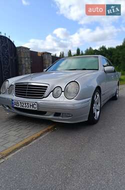 Седан Mercedes-Benz E-Class 2001 в Хмельнике