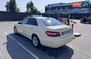 Седан Mercedes-Benz E-Class 2011 в Ужгороде