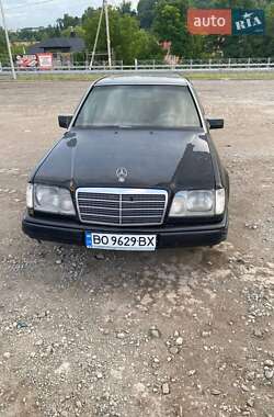 Седан Mercedes-Benz E-Class 1995 в 