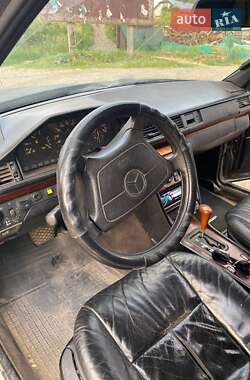 Седан Mercedes-Benz E-Class 1995 в 