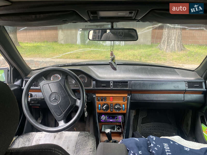 Універсал Mercedes-Benz E-Class 1995 в Бобровиці