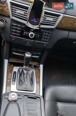 Універсал Mercedes-Benz E-Class 2011 в 