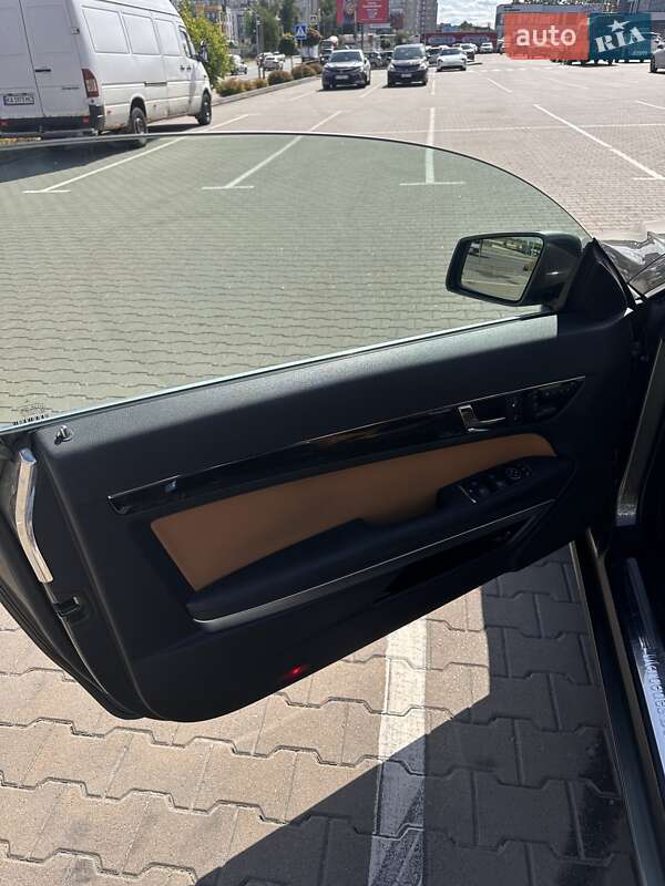 Купе Mercedes-Benz E-Class 2010 в Києві