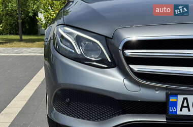 Седан Mercedes-Benz E-Class 2016 в 