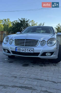 Седан Mercedes-Benz E-Class 2006 в Виннице
