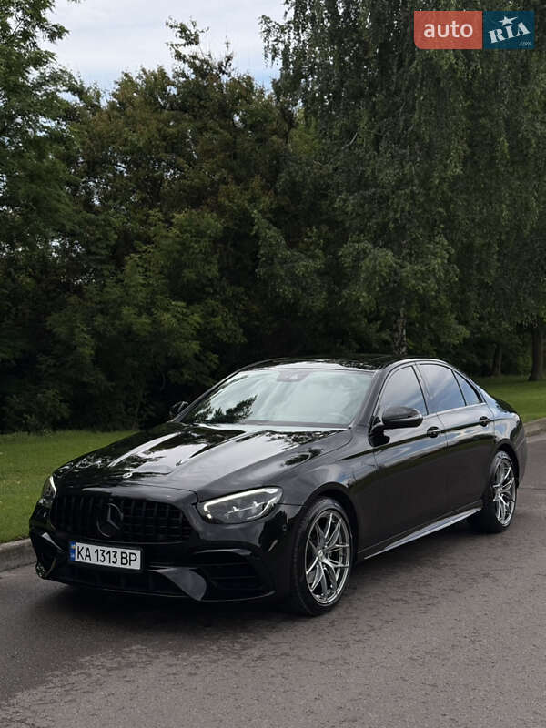 Mercedes-Benz E-Class 2021
