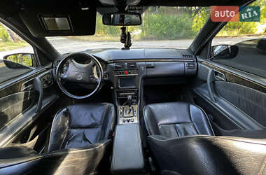 Седан Mercedes-Benz E-Class 1999 в 