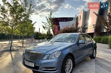 Седан Mercedes-Benz E-Class 2010 в Киеве