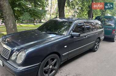 Універсал Mercedes-Benz E-Class 1998 в 