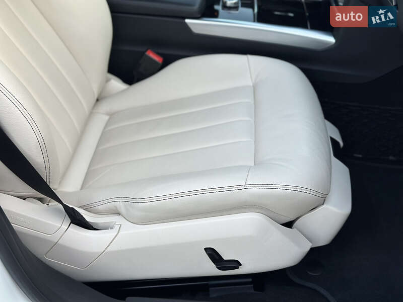 Седан Mercedes-Benz E-Class 2015 в Києві