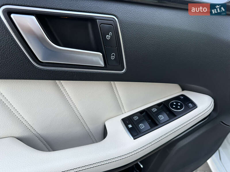 Седан Mercedes-Benz E-Class 2015 в Києві