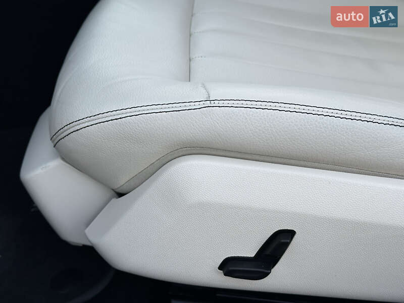 Седан Mercedes-Benz E-Class 2015 в Києві