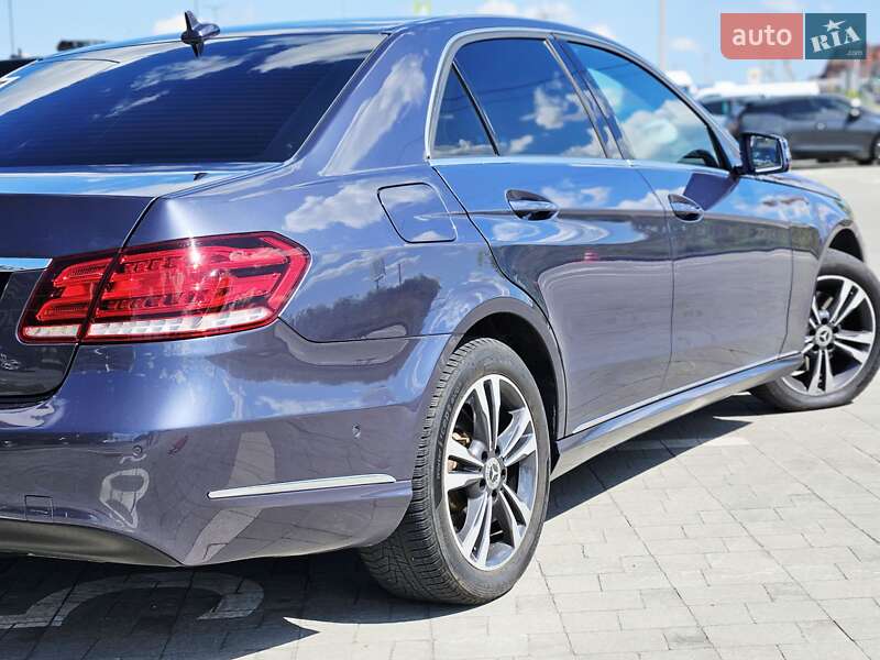 Седан Mercedes-Benz E-Class 2015 в Львові